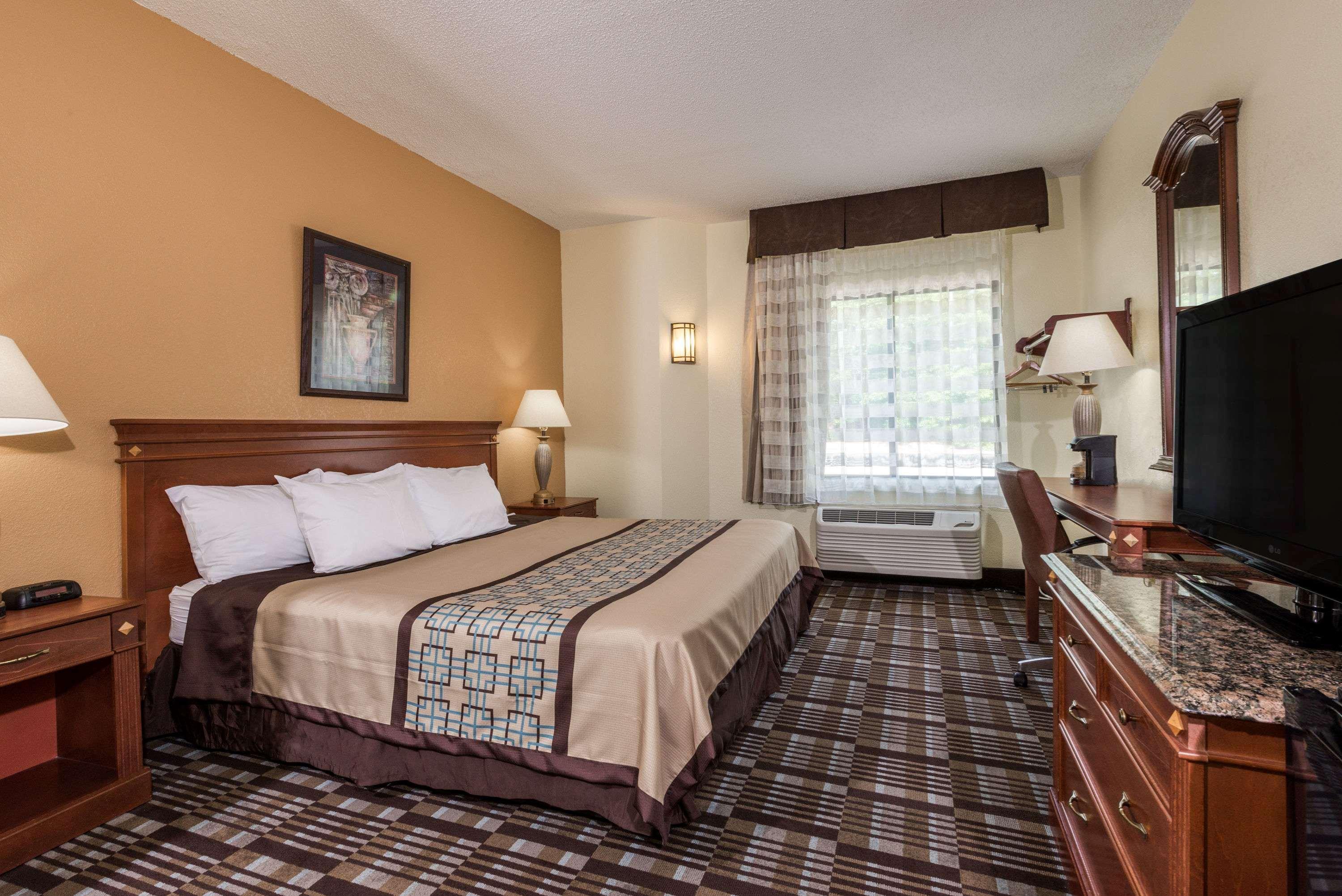 Days Inn By Wyndham Yadkinville Extérieur photo