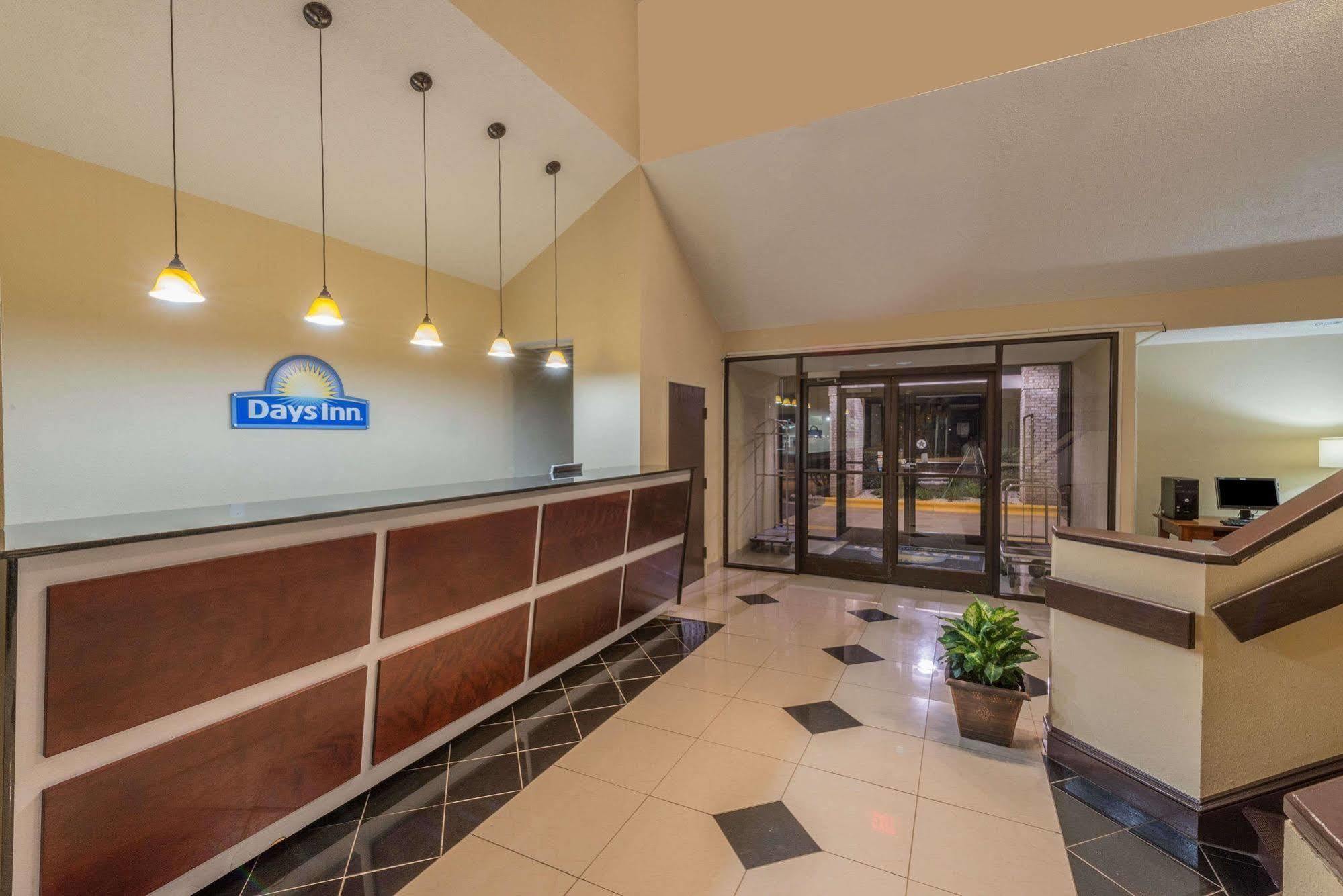 Days Inn By Wyndham Yadkinville Extérieur photo